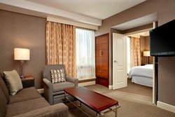  - Sheraton Suites Eau Claire Calgary