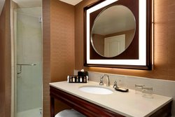  - Sheraton Suites Eau Claire Calgary