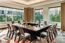  - Sheraton Suites Eau Claire Calgary