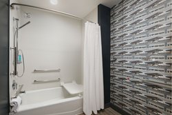  - Aloft Hotel Euless - I-35, Exit 253