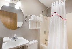  - Red Roof Inn Lawrenceburg