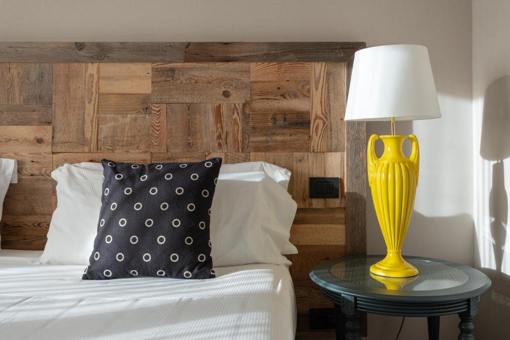 HOTEL LEON D ORO ROVERETO-guestroom-Guestroom.jpg