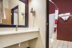  - Red Roof Inn Troy - I-55 & I-70, Exit 18