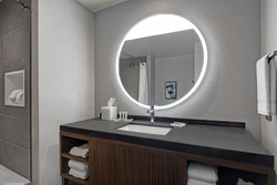  - Courtyard by Marriott Hotel Hamilton