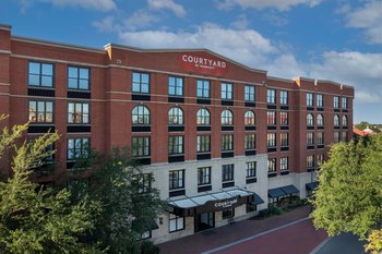 Courtyard by Marriott Savannah Downtown/Historic District