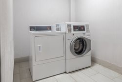  - Holiday Inn Express & Suites East Dallas - I-30, Exit 52