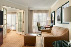  - Marriott Suites Midtown Atlanta - I-75 & I-85, Exit 250