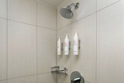  - Marriott Suites Midtown Atlanta - I-75 & I-85, Exit 250