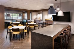  - Fairfield Inn & Suites by Marriott Arlington - I-40, Exit 25