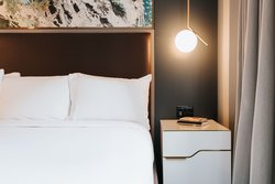  - Renaissance Saint Elm Hotel Downtown Dallas - I-345, Exit 284B