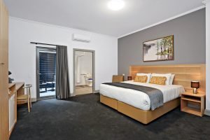 MERIDIAN HOTEL HURSTVILLE-guestroom-Meridian Hotel ROOM.jpg