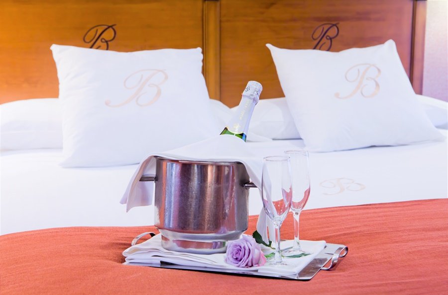BECQUER HOTEL-guestroom-500076 Guest Room.jpg