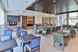  - Holiday Inn Express & Suites MetroCenter Downtown Nashville - I-65, Exit 85