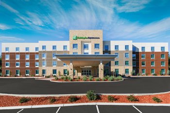 Holiday Inn Express & Suites Oakhurst - Yosemite Park Area