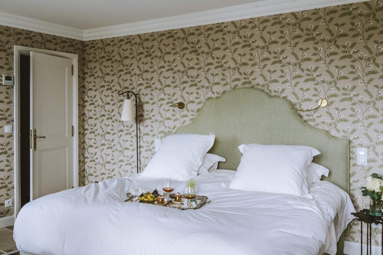 Chateau de la Treyne-guestroom-Master Suite Terrace.jpg