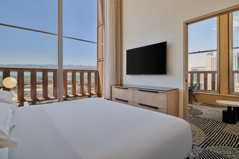 SHERATON DENVER DOWNTOWN - Photo 29