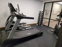  - Ariel Broadway Hotel Lorain