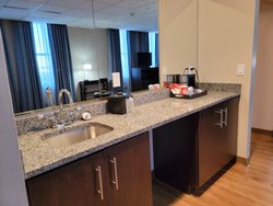  - Ariel Broadway Hotel Lorain