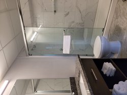  - Ariel Broadway Hotel Lorain