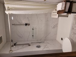  - Ariel Broadway Hotel Lorain