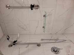  - Ariel Broadway Hotel Lorain