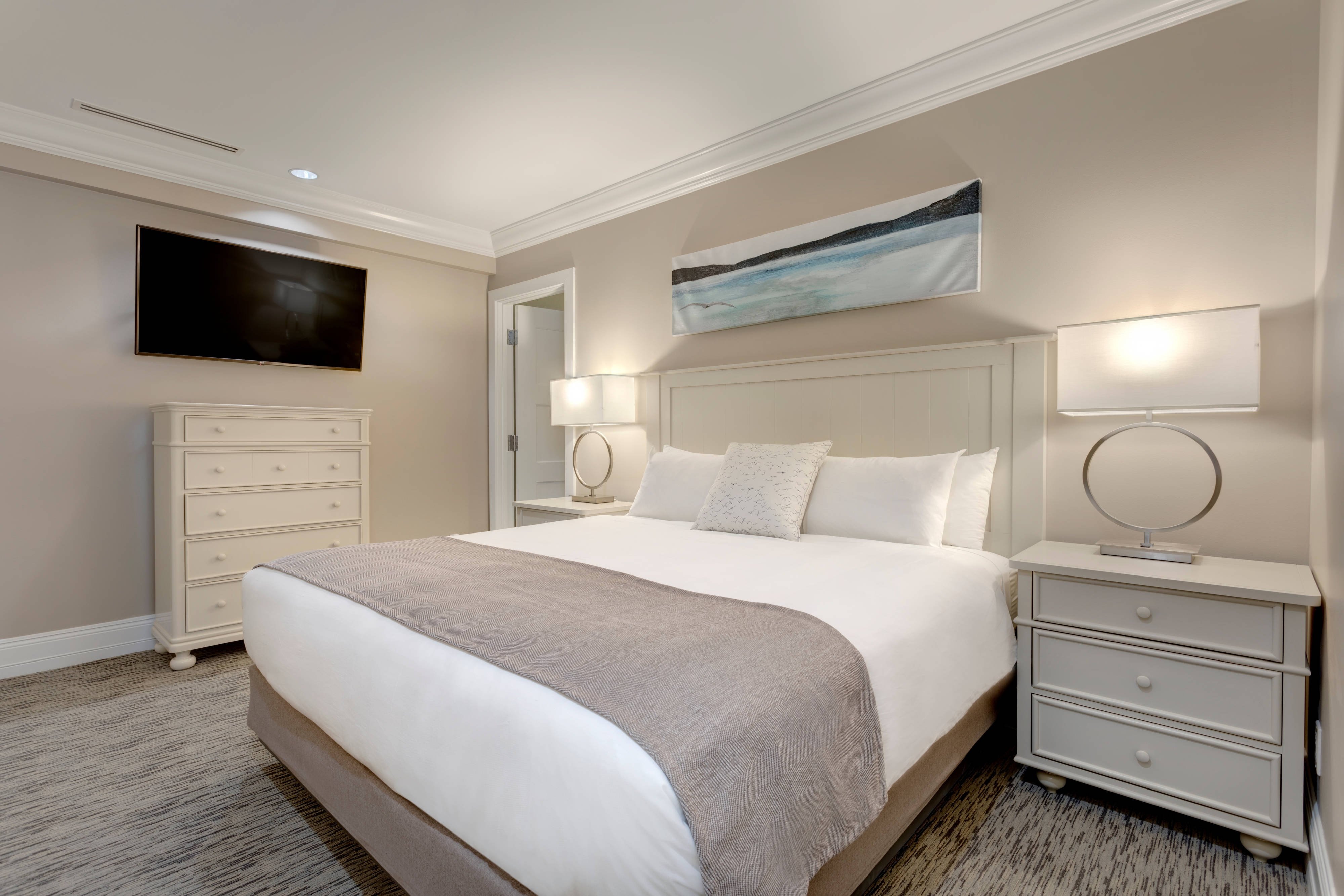 Specialty Suite - Second Bedroom