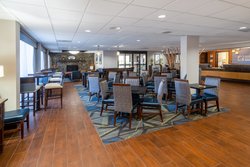  - Holiday Inn Express Forsyth - I-75, Exit 186