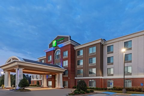 Holiday Inn Express Hotel & Suites