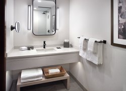  - Omni Viking Lakes Hotel Eagan