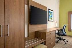  - Holiday Inn Express & Suites Mission