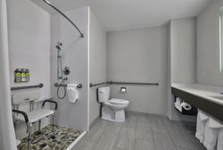  - Holiday Inn Express & Suites Grandview