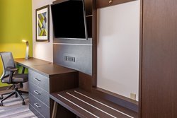  - Holiday Inn Express & Suites Picayune - I-59, Exit 4