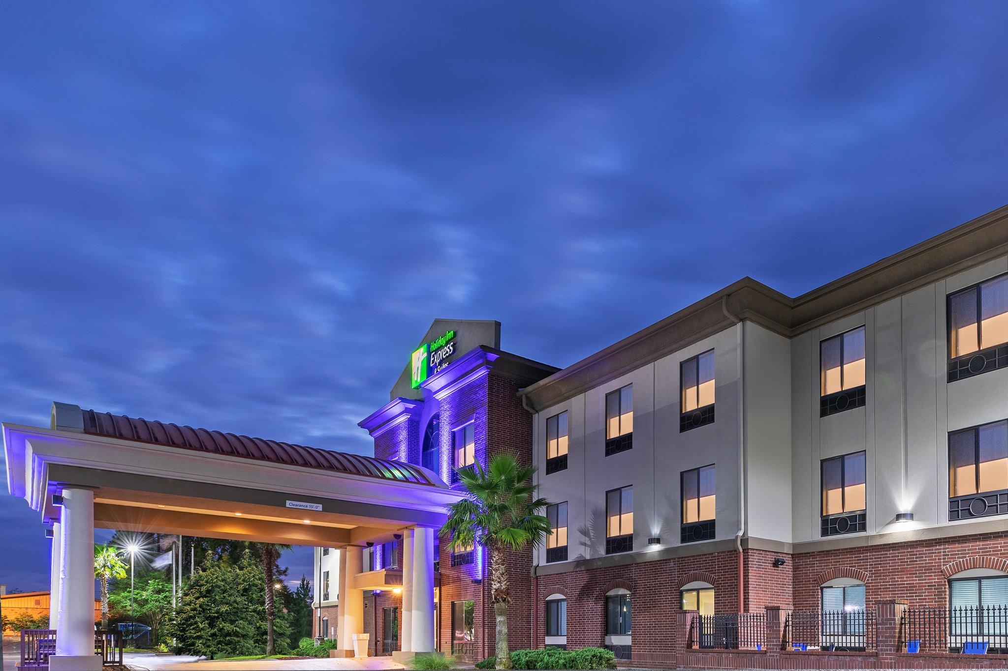 Holiday Inn Express & Suites PICAYUNE-STENNIS SPACE CNTR.
