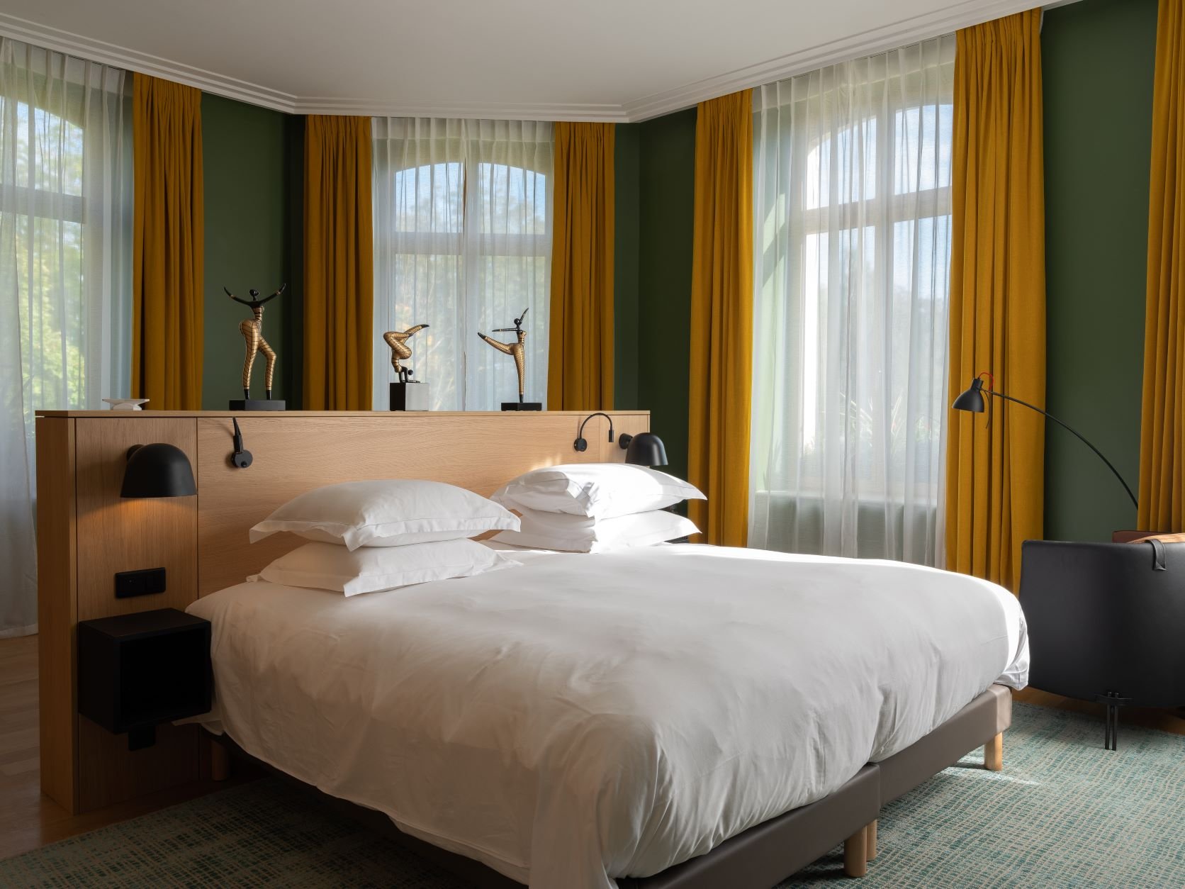 Le Chateau de Beaulieu-guestroom-Suite Privilege.jpg