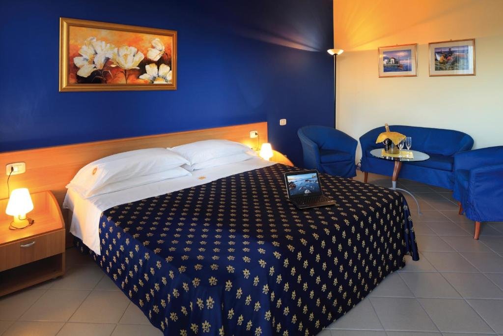 RIVIERA DEL SOLE HOTEL RESORT SPA-guestroom-GUEST ROOM.jpg