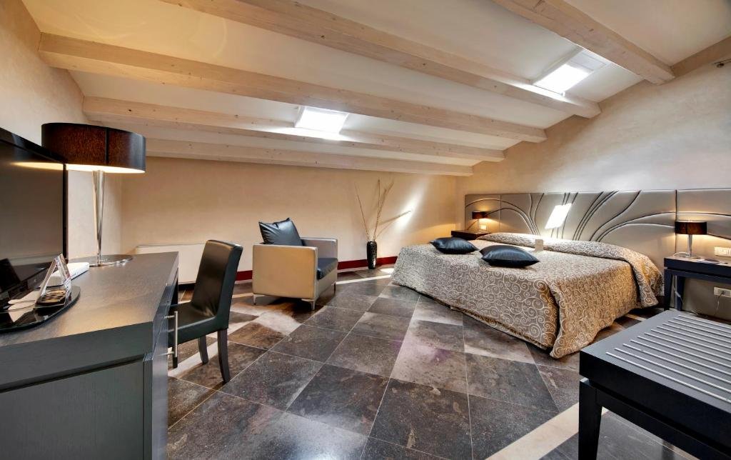 DE STEFANO PALACE LUXURY HOTEL-guestroom-GUEST ROOM.jpg