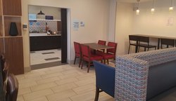  - Holiday Inn Express North Huntingdon - I-76, Exit 67