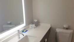  - Holiday Inn Express North Huntingdon - I-76, Exit 67