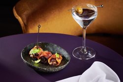  - Ritz-Carlton Hotel Toronto