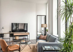  - ROOST Hotel Downtown Cleveland - I-90, Exit 172A & 173A