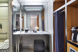  - Aloft Hotel Airport Ashburn