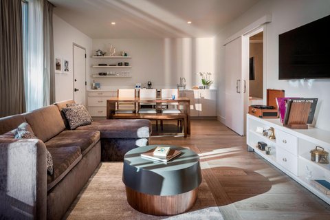 THE ELIZABETH HOTEL - Photo 31