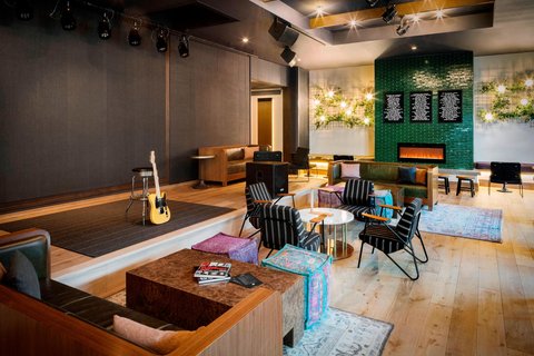 THE ELIZABETH HOTEL - Photo 44