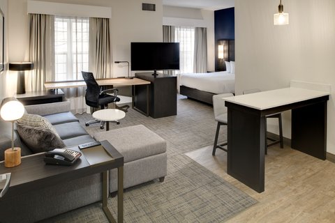 Studio King Suite