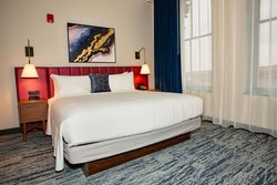  - BLU-Tique Hotel Downtown Akron