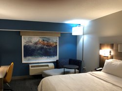  - Holiday Inn Express & Suites Donegal - I-70 & I-76, Exit 91