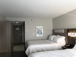  - Holiday Inn Express & Suites Donegal - I-70 & I-76, Exit 91