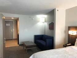  - Holiday Inn Express & Suites Donegal - I-70 & I-76, Exit 91