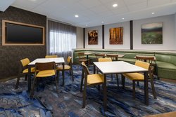  - Fairfield Inn by Marriott South Joliet - I-80, Exit 127