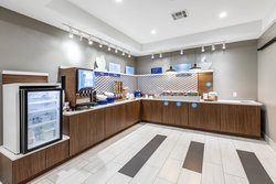  - Holiday Inn Express & Suites Vidor - I-10, Exit 860 & 861